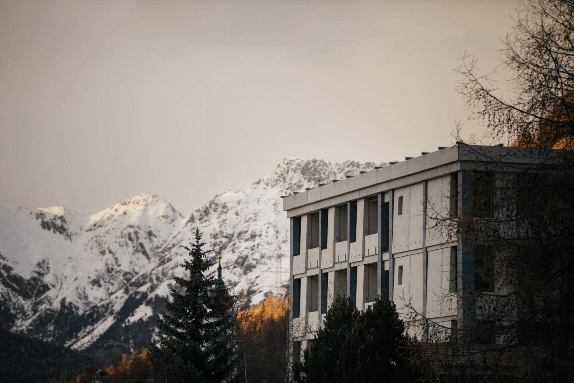 Hotel Maistra 160 Pontresina Exterior photo